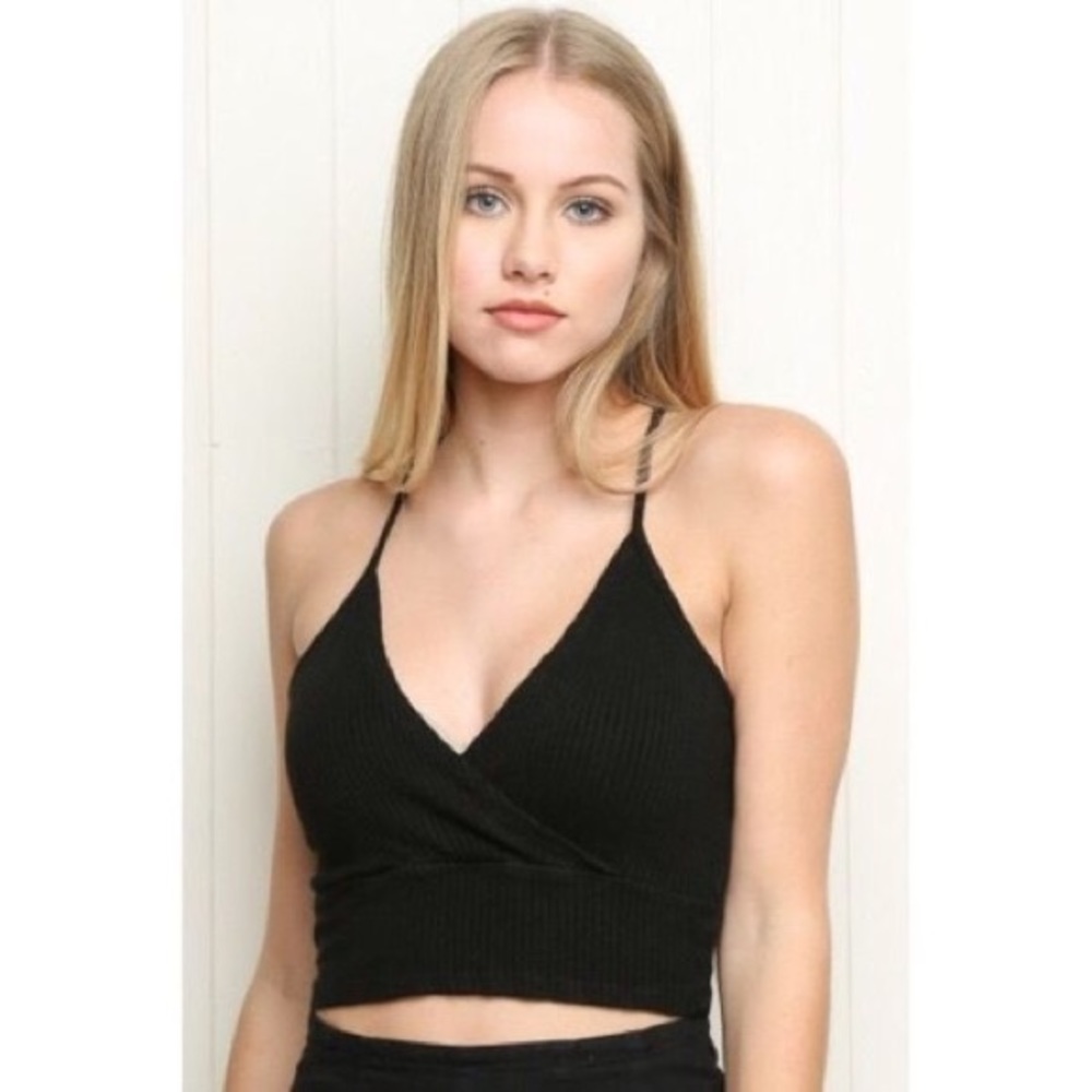 WORN ONCE - Brandy Melville Jasmine Tank